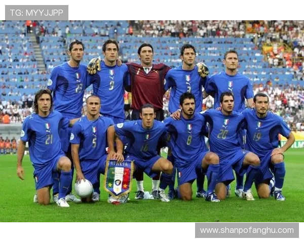 2006年足球世界杯明星球员回顾与辉煌瞬间解析 2006年足球世界杯明星球员回顾与辉煌瞬间解析