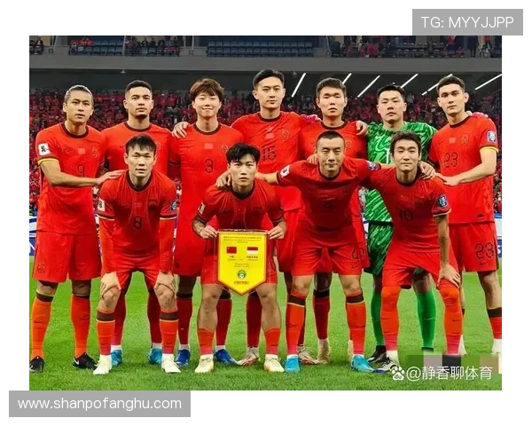 人品与球技并重的足球明星们：场内外的楷模与榜样