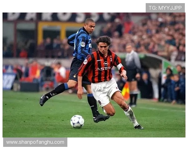 全球足球巨星风采盘点 十大传奇球员精彩瞬间剪辑