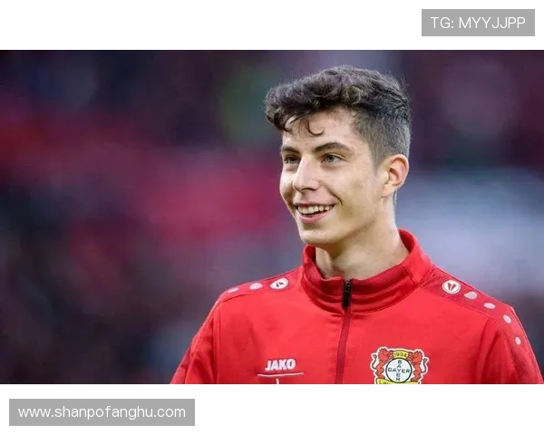 哈弗茨最新INS头像展现高级质感完美融合独特魅力与足球风采