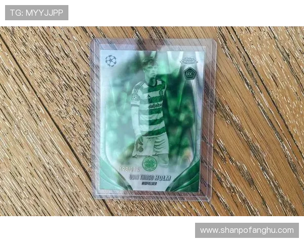 足球员收藏球星卡价值揭秘 球迷投资新热点及市场前景分析