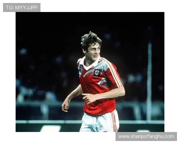 足球巨星崛起之路 从草根到世界巅峰的传奇故事