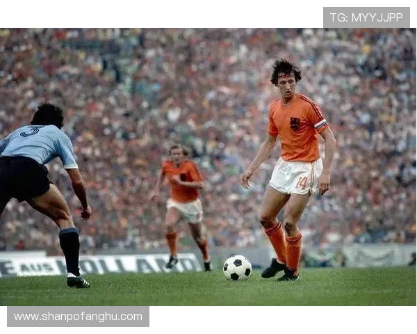 足球战术解析：顶级球星如何在场上运筹帷幄，决定比赛胜负