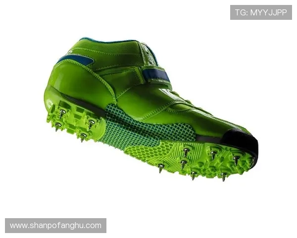 足球球星为何偏爱穿钉鞋 探究钉鞋在比赛中的独特优势与重要性